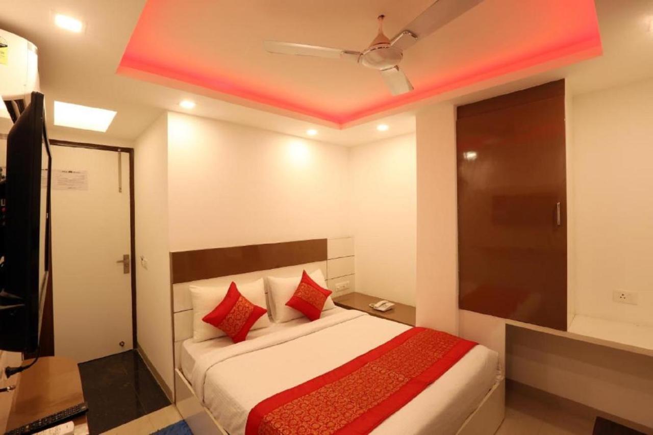 Del Fox Hotel, Delhi Airport New Delhi Exterior photo