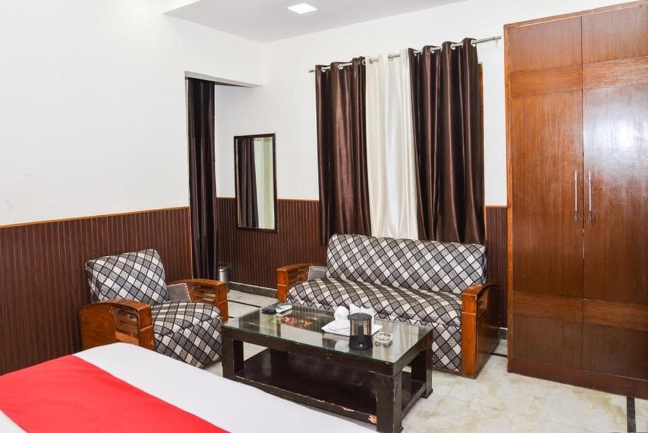 Del Fox Hotel, Delhi Airport New Delhi Exterior photo
